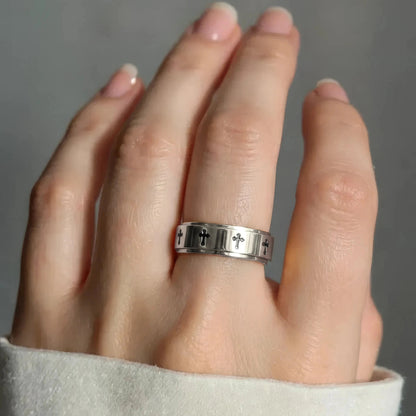 Gereihte Kreuze Anti-Stress-Ring – Edelstahl